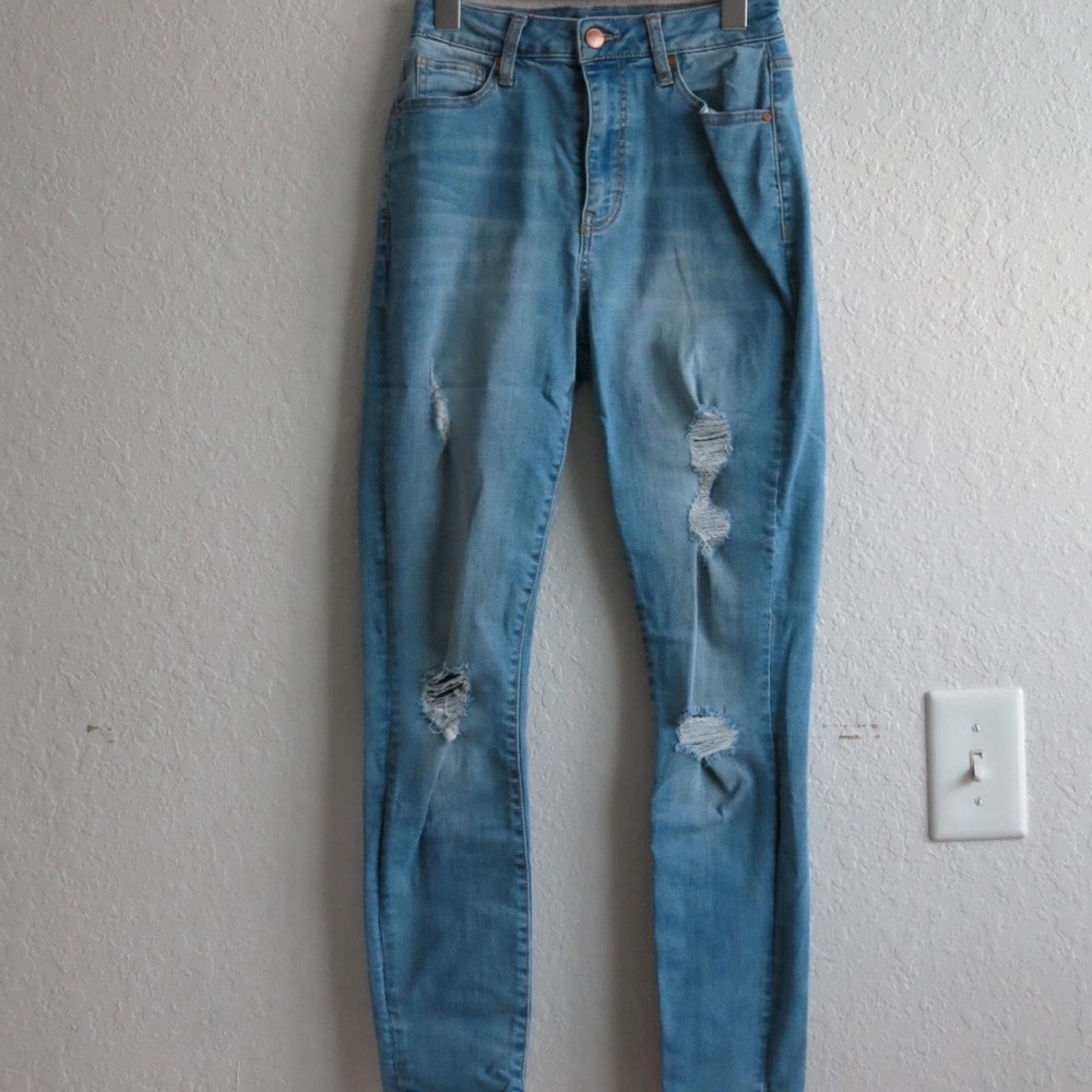 Forever 21 Light Blue Distressed Skinny Jeans